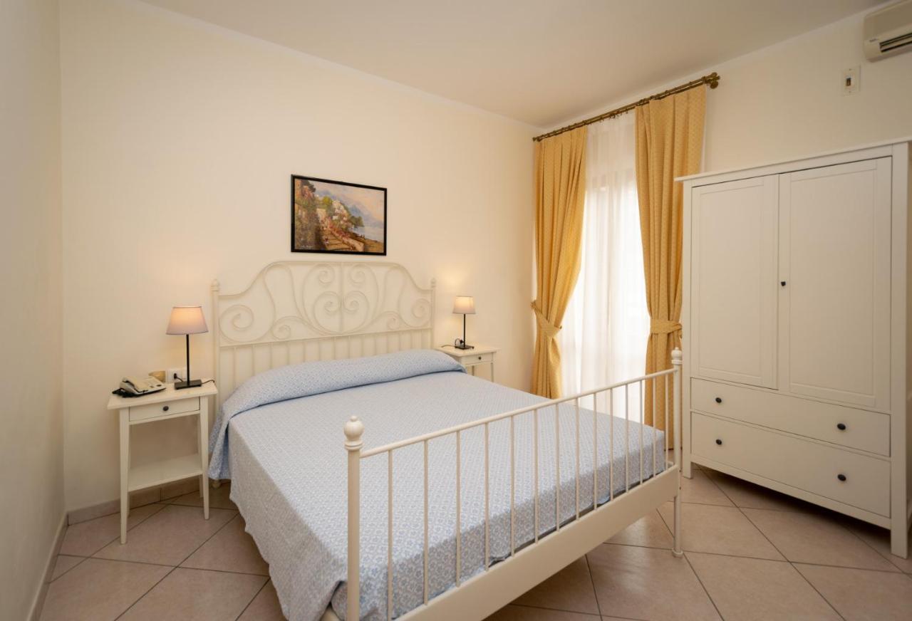 Anna Hotel Fetovaia