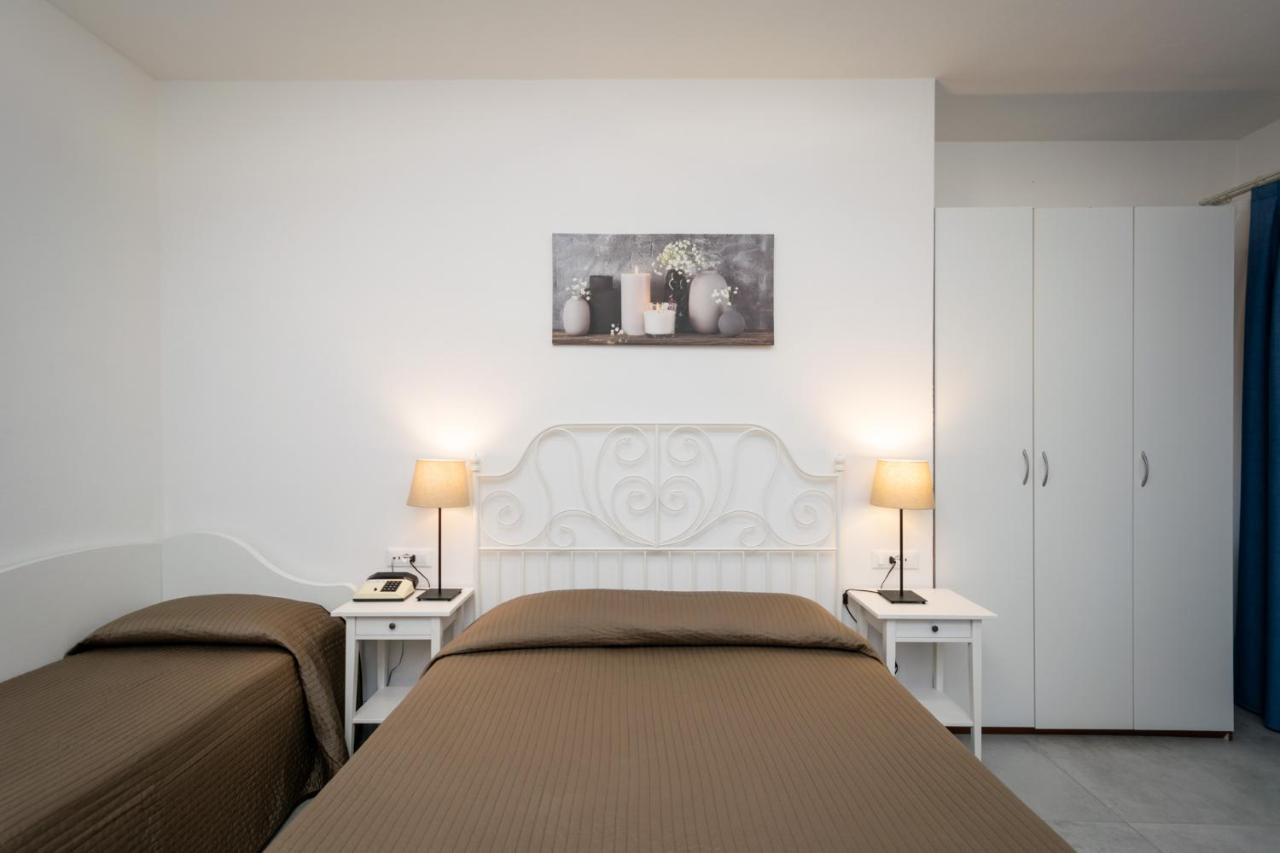 Anna Hotel 3*